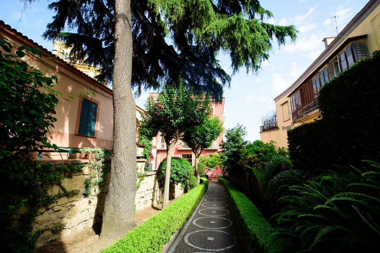 Appartamento Panoramico "Il Glicine" Nápoles Exterior foto